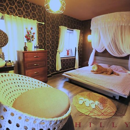 דה לאט Hilly Hostel מראה חיצוני תמונה